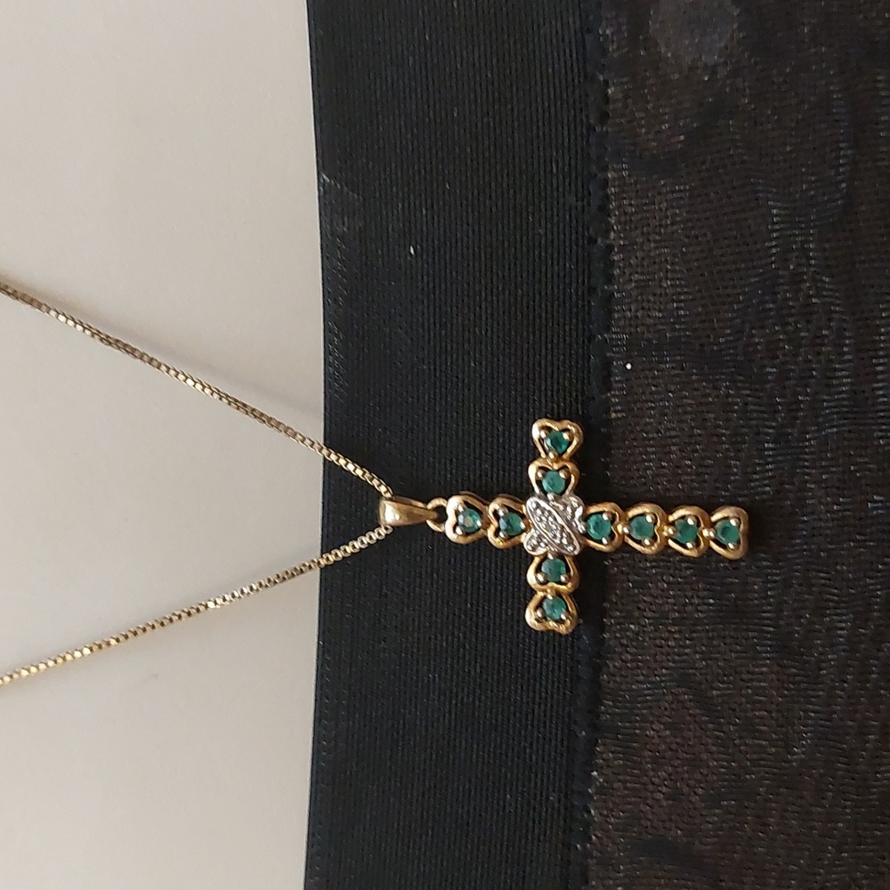 Tiny Real Diamond And Green Emerald Stone Cross Pendant Sterling Silver Necklace